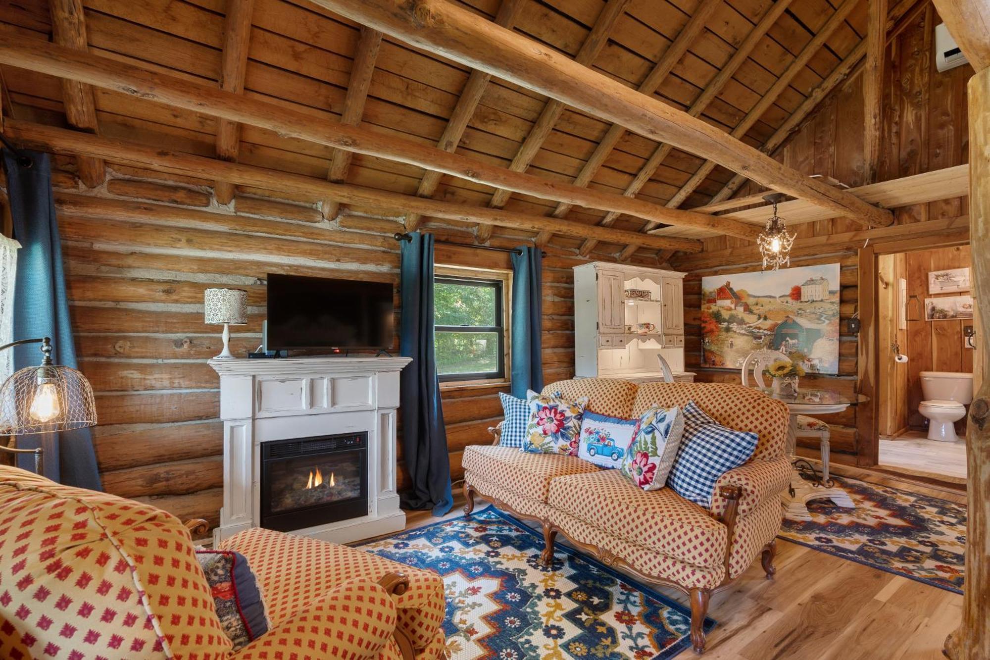 Spring Hill Farm - The Happy Hound Villa Alma ภายนอก รูปภาพ